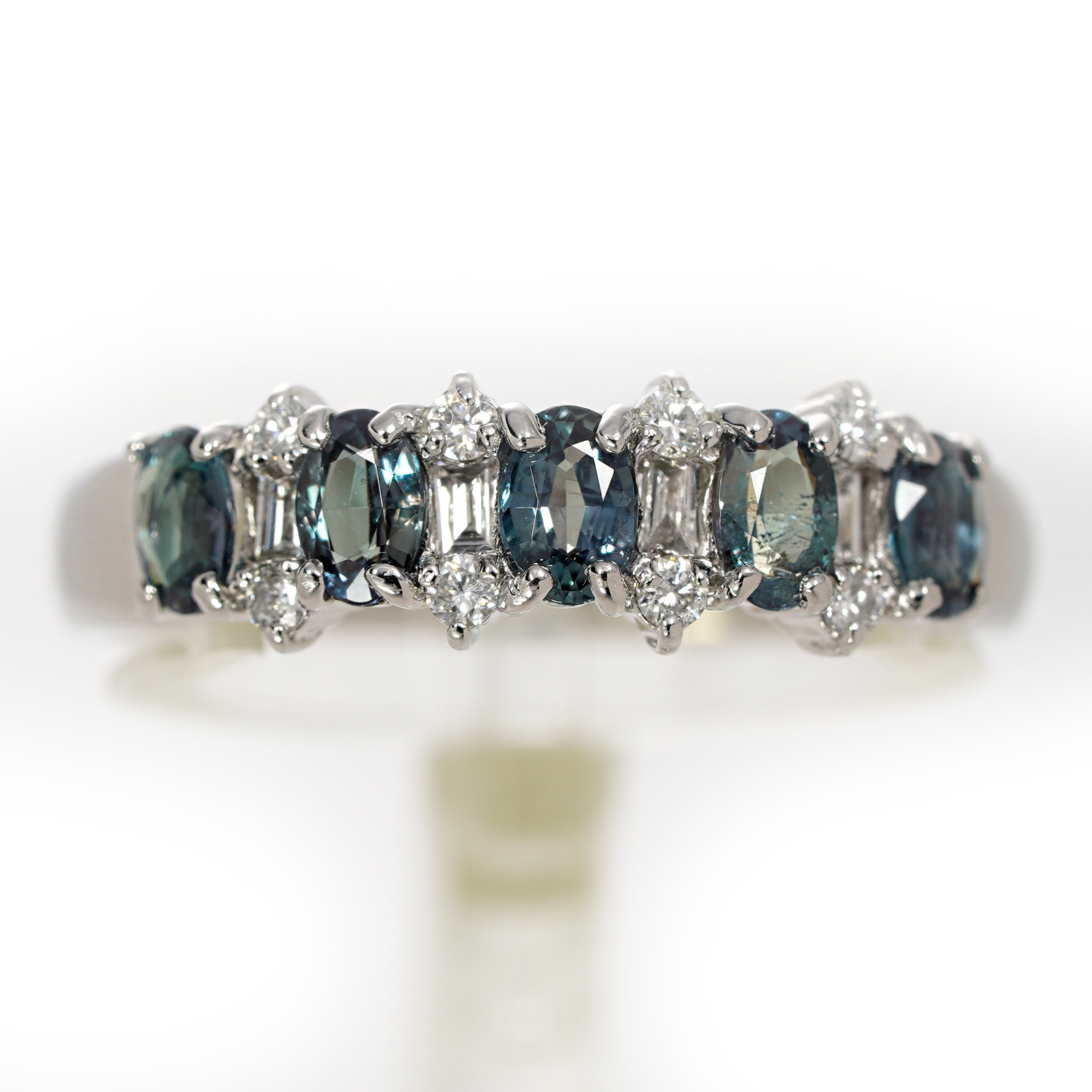 【お取り置き中につき、お求め頂けません】アレキサンドライト0.80ct  ダイヤモンド0.21ct  Pt900 リング